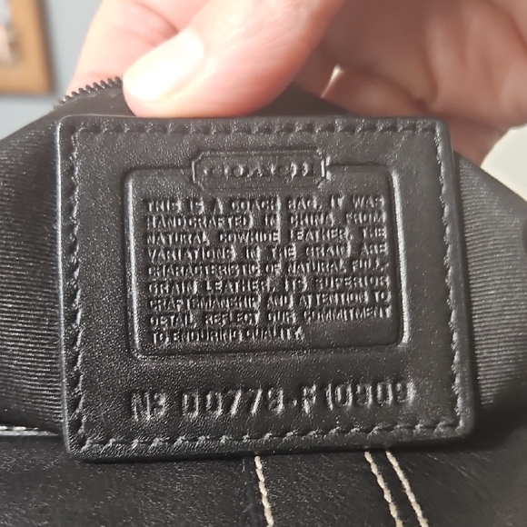 Coach EUC Y2K SOHO Black Leather Shoulder Bag - Picture 16 of 16